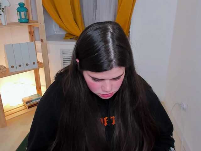 Емитувани слики од екранот JoyOnee