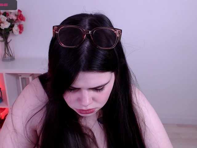 Емитувани слики од екранот JoyOnee