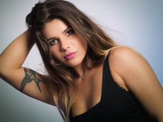 Фотографија на профилот JuliaHonest