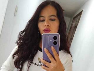 Еротски видео разговор Juliana-rosee