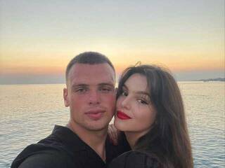 Еротски видео разговор little_julia011