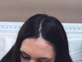 Емитувани слики од екранот JullyaThoms