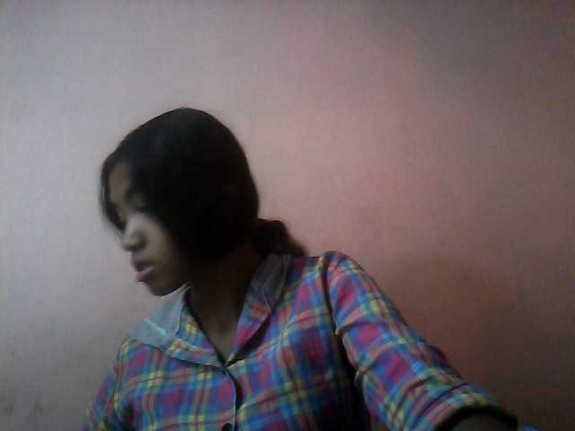 Емитувани слики од екранот JULYY12