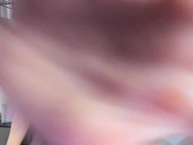 Емитувани слики од екранот Kadiannee