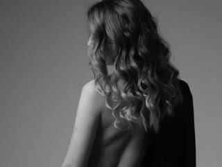 Еротски видео разговор KamilaKa