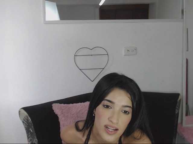 Фотографии KandyCardenas H0LA I am an outgoing girl and I want to see my happy room for seeing excited