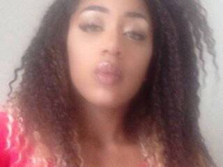 Еротски видео разговор KaraJewel