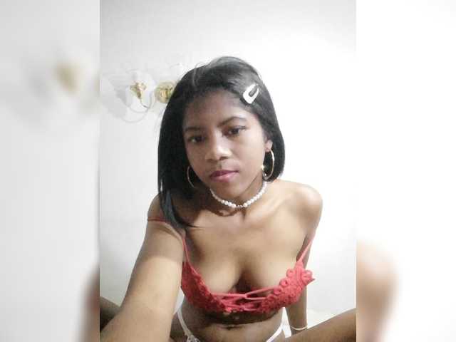 Емитувани слики од екранот karen22b