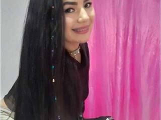 Еротски видео разговор KAROLINE-MILL