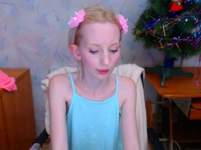 Емитувани слики од екранот KassiaDinn