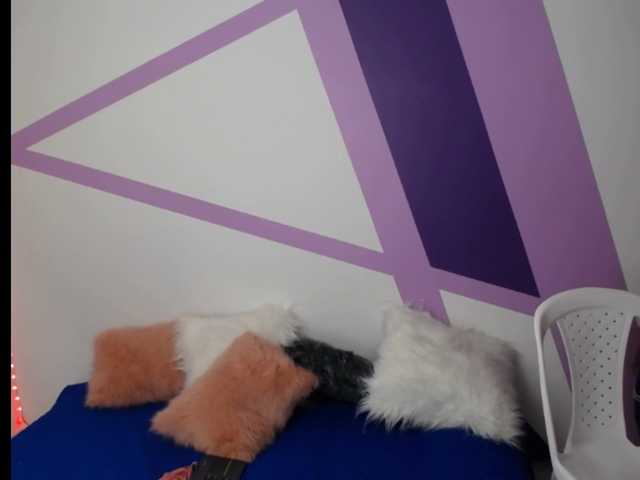 Емитувани слики од екранот Katalella