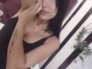 Еротски видео разговор KataleyaMansson