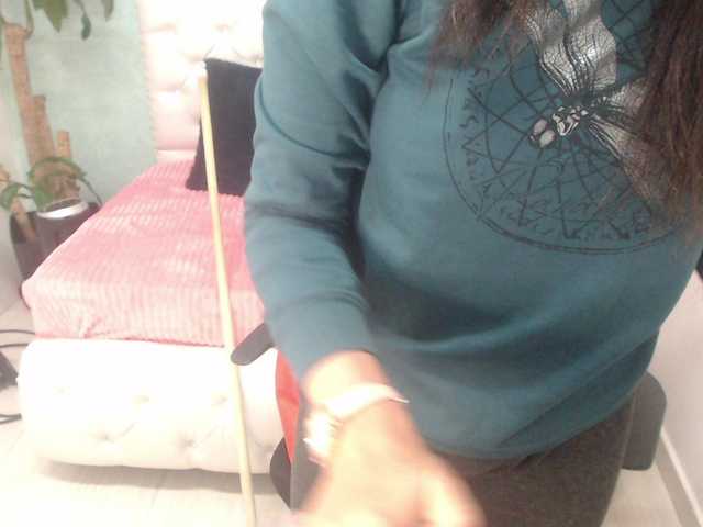 Емитувани слики од екранот katee-fire1