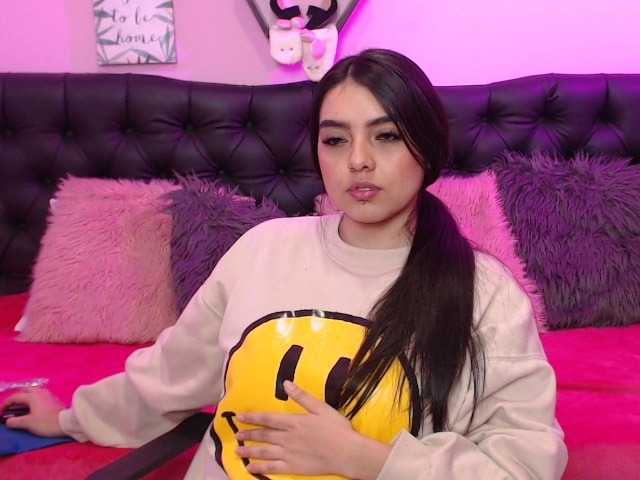 Емитувани слики од екранот KathyaRosse