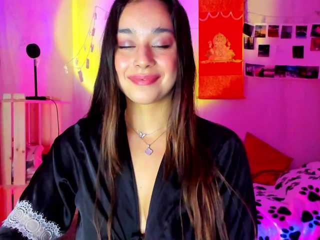 Емитувани слики од екранот KatyaSoul