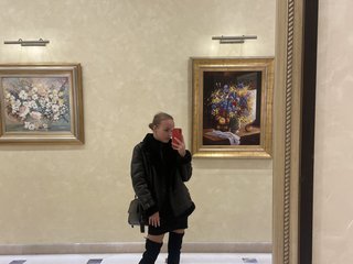 Еротски видео разговор Kay-Lally