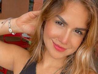 Еротски видео разговор KemilF