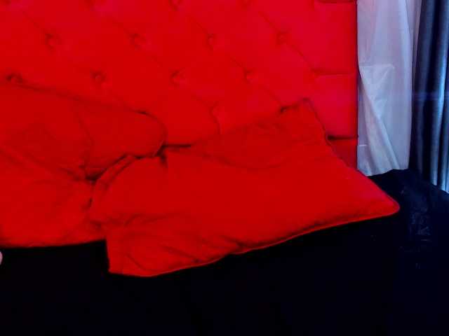 Емитувани слики од екранот KendallJohns