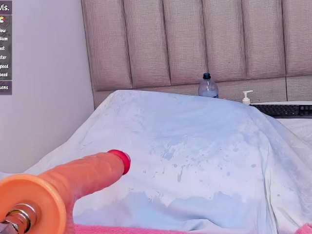 Емитувани слики од екранот keyllaa