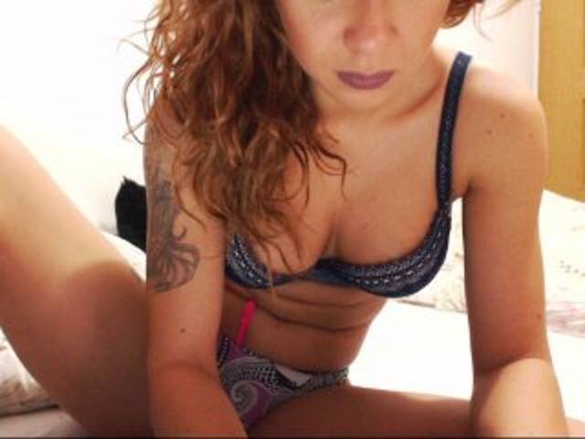 Емитувани слики од екранот KeyraDiamond