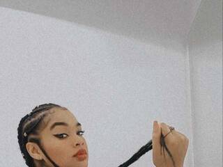 Еротски видео разговор KILLAEBONY