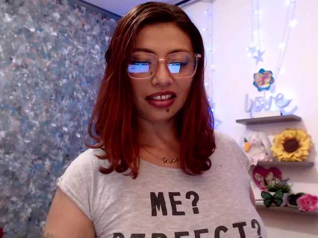 Емитувани слики од екранот KimberlyMilf