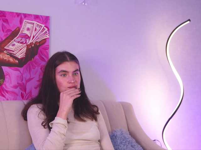 Емитувани слики од екранот KimHalls