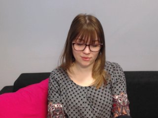 Емитувани слики од екранот KimmDark