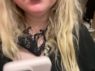 Еротски видео разговор KiraMalina