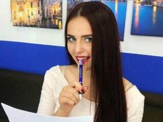 Еротски видео разговор KisaAlisaa