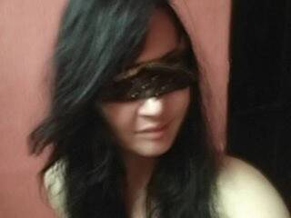 Еротски видео разговор KisAssi