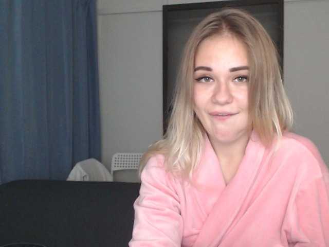 Емитувани слики од екранот Kittenbabys