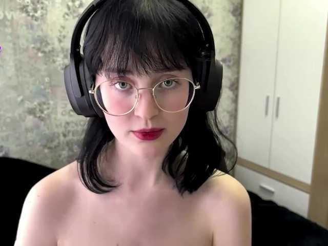 Емитувани слики од екранот KittyNolick