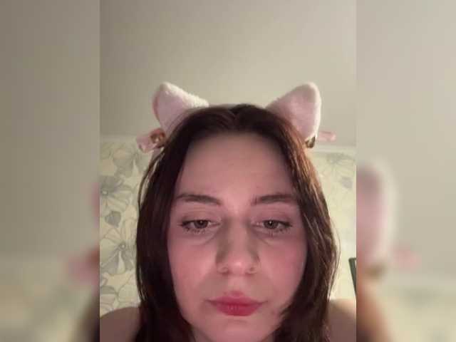 Емитувани слики од екранот kittyrinaa