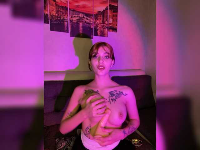 Емитувани слики од екранот Mrs_Kkates