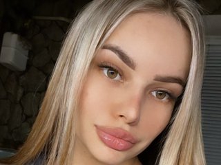 Еротски видео разговор Klubnika13