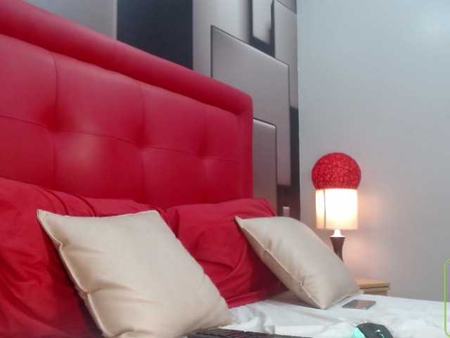 Емитувани слики од екранот konyCaramel