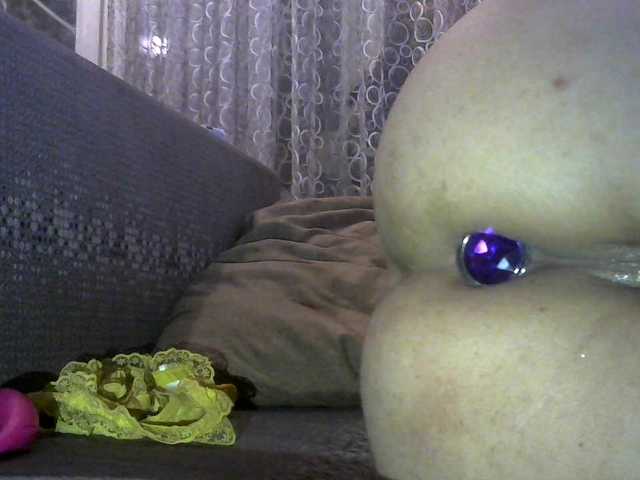 Емитувани слики од екранот KrisKiborG