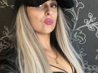 Еротски видео разговор KrisKoskina