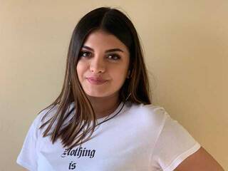 Еротски видео разговор KrissaEs