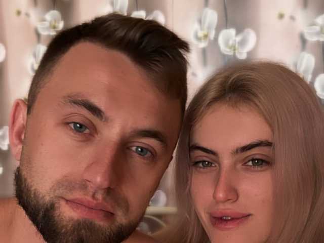 Фотографија на профилот KrissAndVanessa