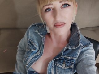 Еротски видео разговор KrystalDesire