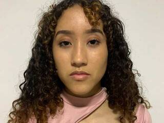 Еротски видео разговор KyleLloyd