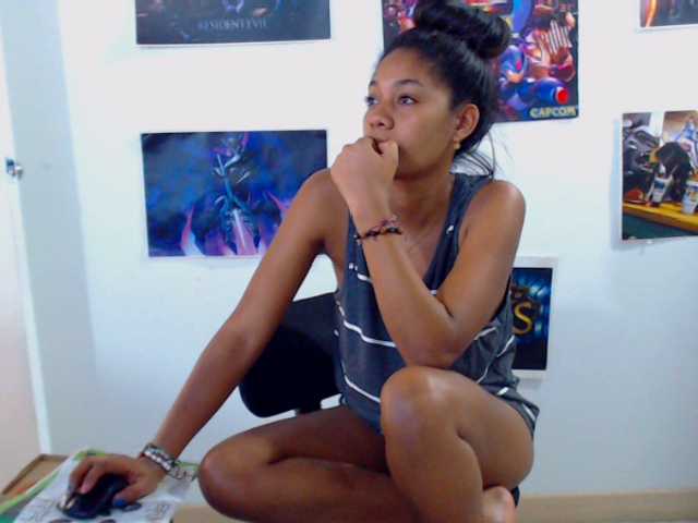 Емитувани слики од екранот KymJayden