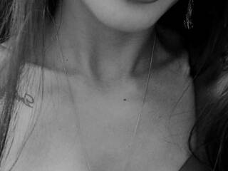 Еротски видео разговор Lady-by-billion