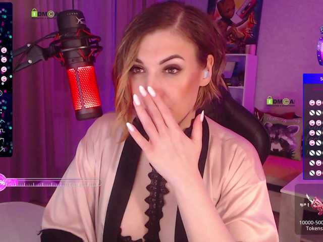 Емитувани слики од екранот LadyLLS