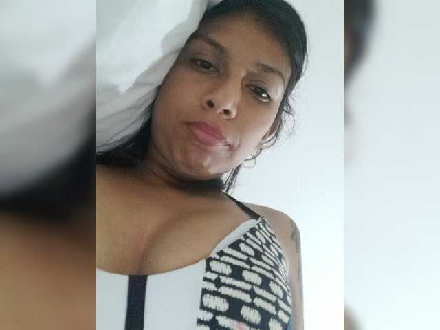 Емитувани слики од екранот LaFresitaa