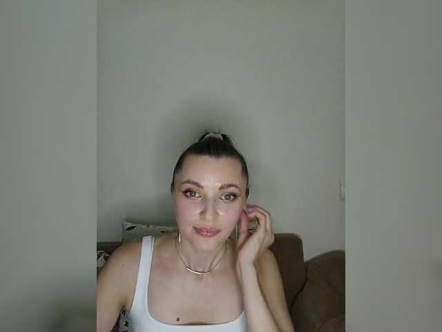 Емитувани слики од екранот Lakshmi