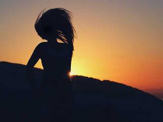 Еротски видео разговор Lallie-Nora