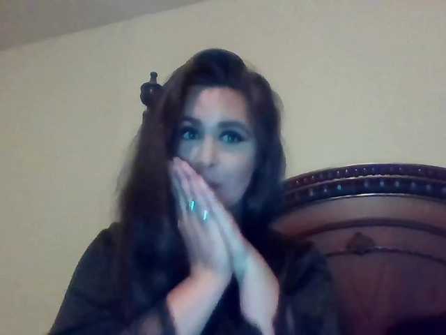 Емитувани слики од екранот LaMuneca3